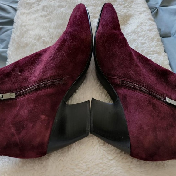 Ivanka trump suede Booty - Picture 3 of 3